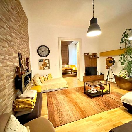 Amber Pearl Apartment 2 Rooms And 2 Bathrooms At Kalvin Square Boedapest Buitenkant foto