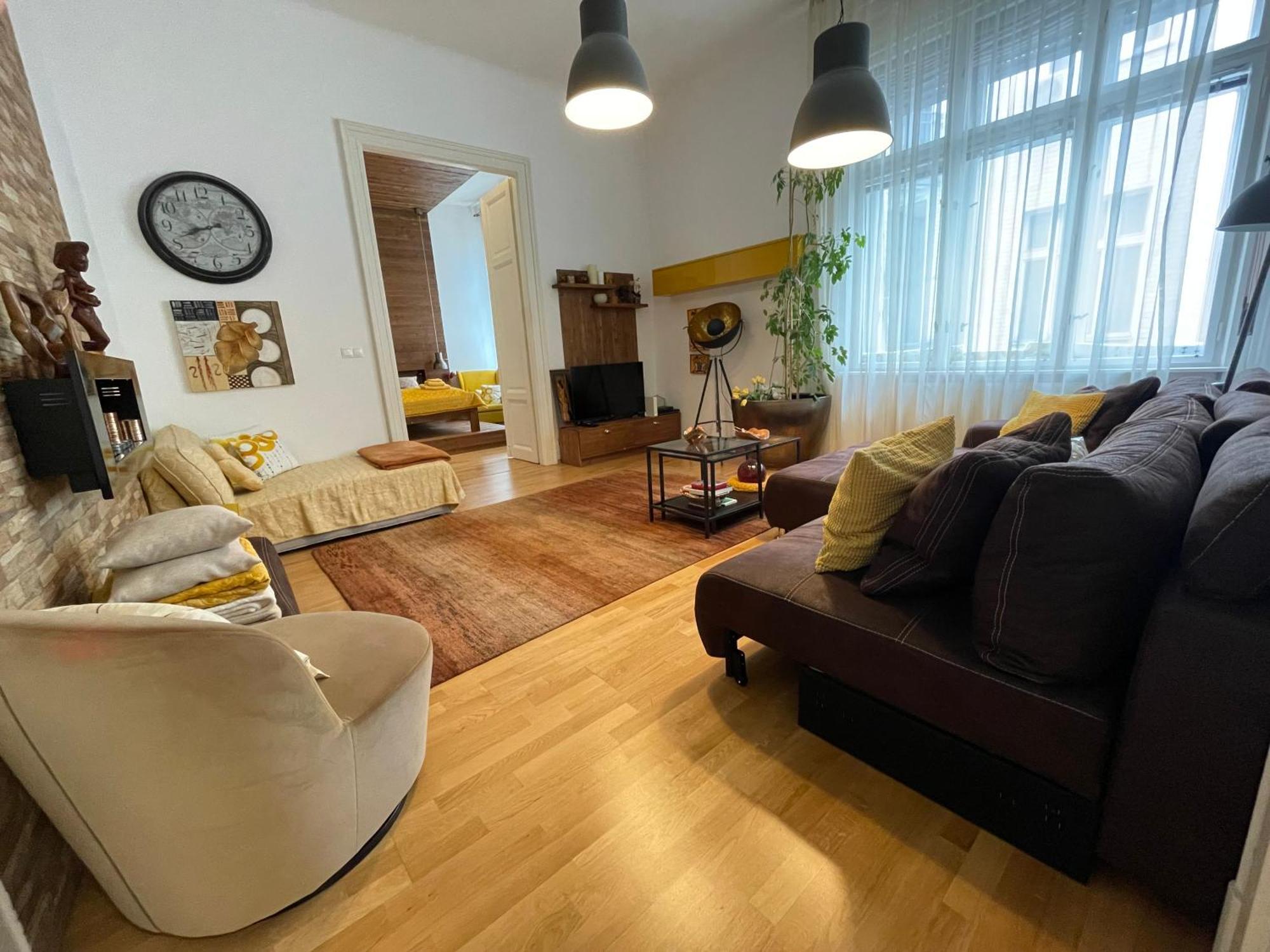 Amber Pearl Apartment 2 Rooms And 2 Bathrooms At Kalvin Square Boedapest Buitenkant foto