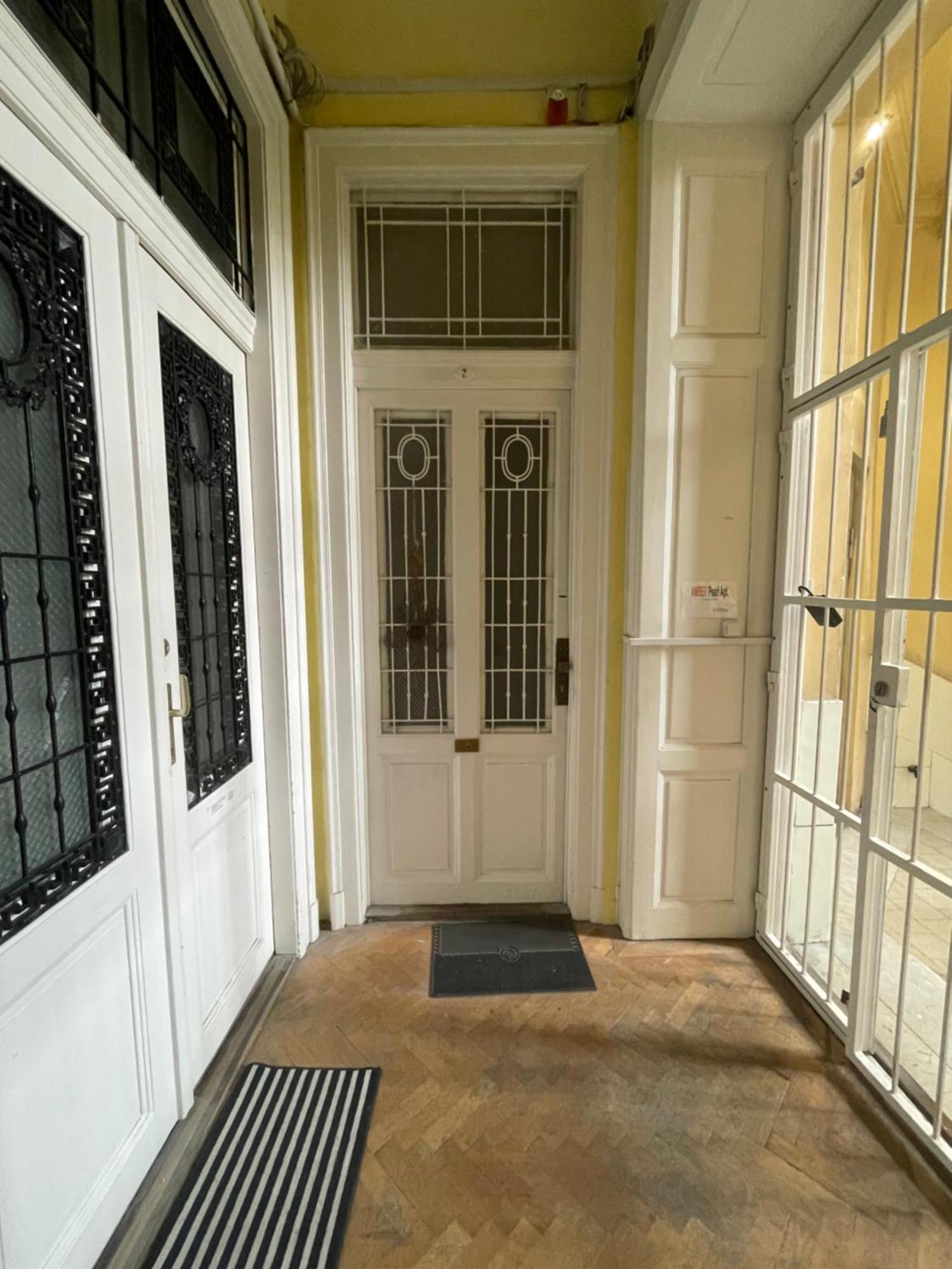 Amber Pearl Apartment 2 Rooms And 2 Bathrooms At Kalvin Square Boedapest Buitenkant foto