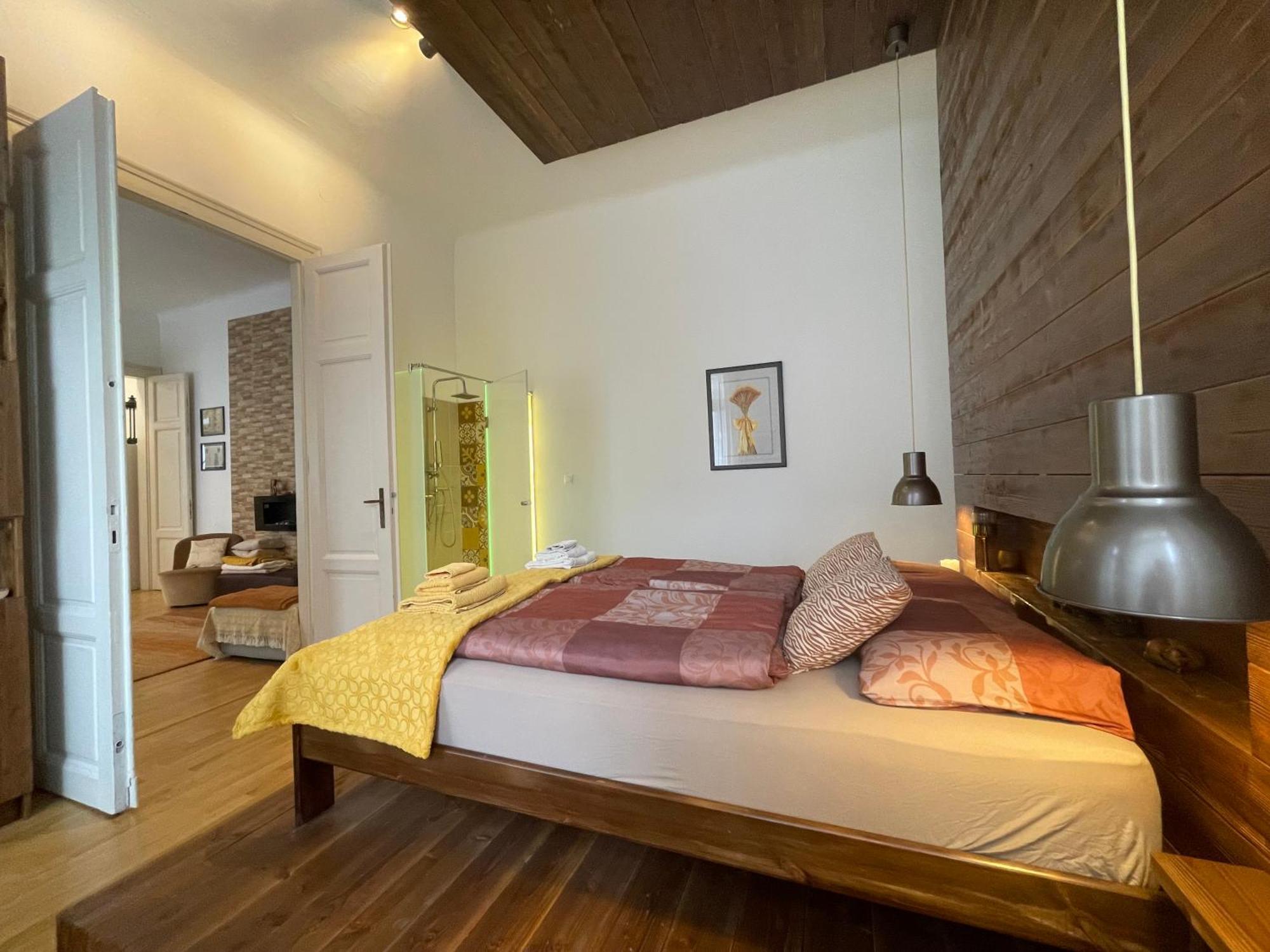Amber Pearl Apartment 2 Rooms And 2 Bathrooms At Kalvin Square Boedapest Buitenkant foto